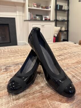 Stuart Weitzman Black Patent "Easily" Pumps Size 8
